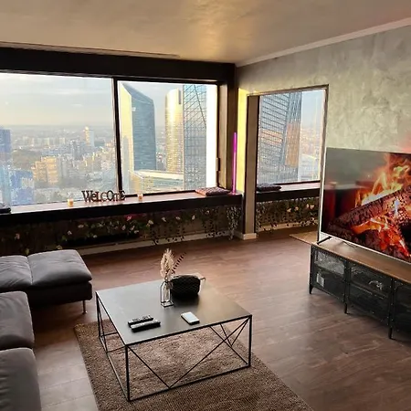 Jacuzzi D'europe, 40e Etage Apartment Puteaux